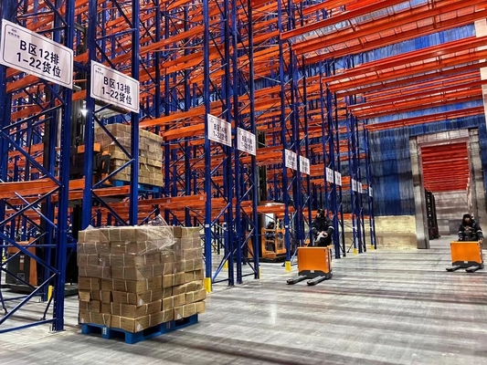 คลังสินค้า 2-5 ระดับ สแตนเลส Pallet Rack ด้วยการป้องกันการกัดกร่อนและถอด Wire Mesh Decking Steel Shelf Tray